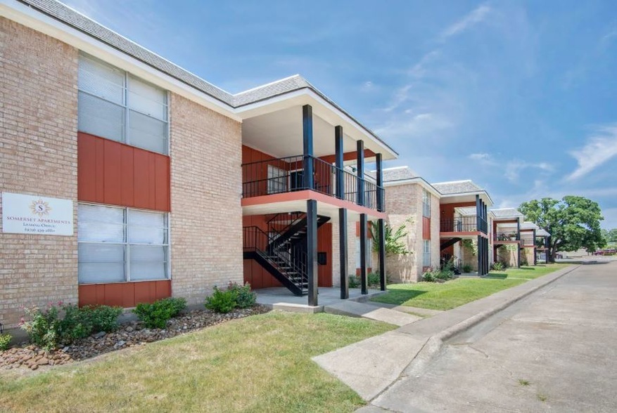 3800 E 29th St, Unit 6 in Bryan, TX - Foto de edificio