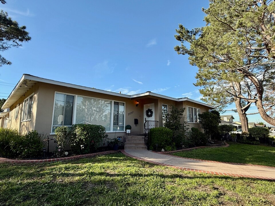 26247 Ocean View Ave in Lomita, CA - Building Photo