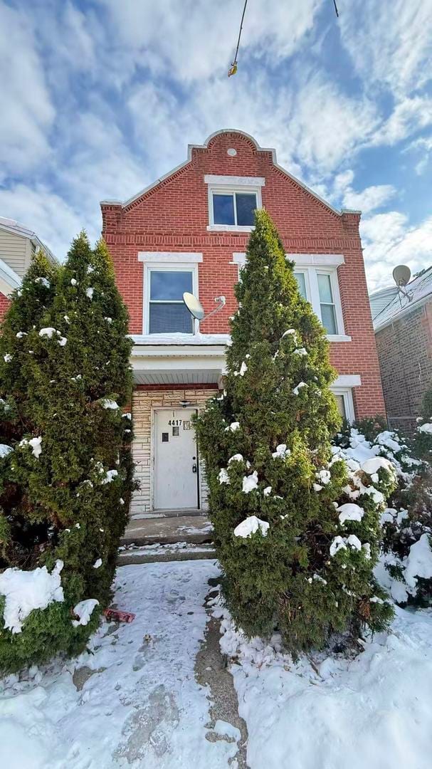 property at 4417 S Campbell Ave