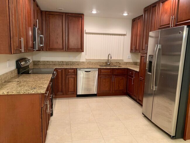 450 W Conference Dr in Boca Raton, FL - Building Photo - Building Photo