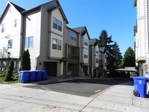 Craftline Townhomes in Portland, OR - Foto de edificio - Building Photo