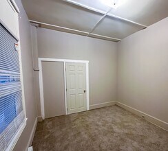 720 W Market St, Unit 1 in Pottsville, PA - Building Photo - Building Photo