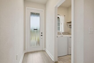 19056 Heavenside Ct in Spring Hill, FL - Building Photo - Building Photo