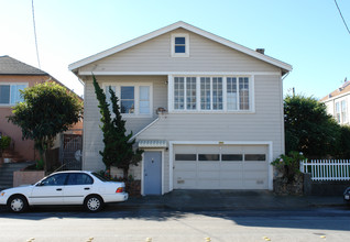 419 Baden Ave in South San Francisco, CA - Building Photo - Building Photo