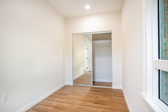 5503 Romaine St in Los Angeles, CA - Building Photo - Building Photo