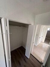 585 NW 182nd Terrace in Miami, FL - Building Photo - Building Photo