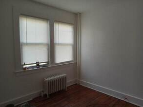 25 Pecks Rd, Unit Pecks in Pittsfield, MA - Building Photo - Building Photo