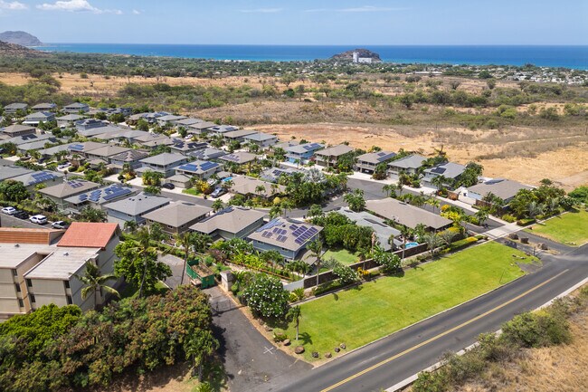 Makaha Oceanview Estates in Waianae, HI - Building Photo - Building Photo