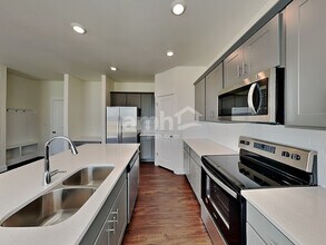 3994 Wyedale Way in Colorado Springs, CO - Foto de edificio - Building Photo