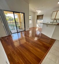 9999 Summerbreeze Dr, Unit 620 in Sunrise, FL - Building Photo - Building Photo