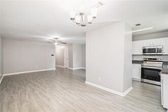 6515 Snow Bird Ln in Douglasville, GA - Building Photo - Building Photo