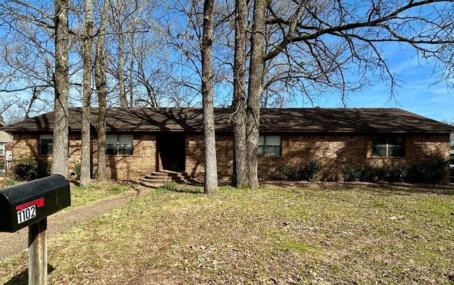 property at 1102 Ridgewood Dr