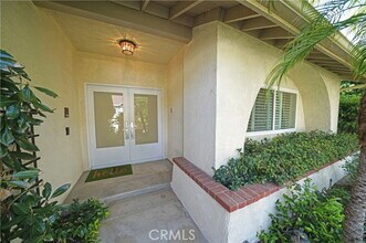 7156 Castle Peak Dr in Los Angeles, CA - Building Photo - Building Photo