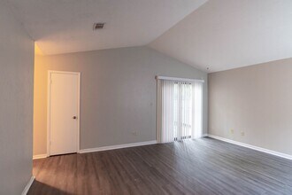 2201 Hartsfield Rd-Unit -B in Tallahassee, FL - Building Photo - Building Photo