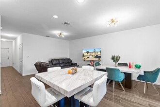 4029 NW 11th Dr in Plantation, FL - Building Photo - Building Photo