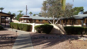 6101 E Hollyhock St, Unit 5