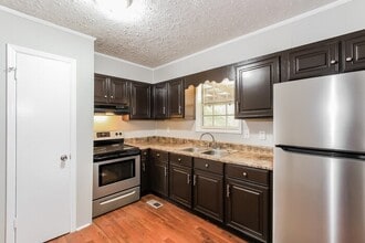 811 Bennock Mill Rd in Augusta, GA - Building Photo - Building Photo