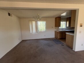 27626 Violin Canyon Rd in Castaic, CA - Building Photo - Building Photo