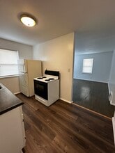 100 High St, Unit 100 High St in Platte City, MO - Foto de edificio - Building Photo