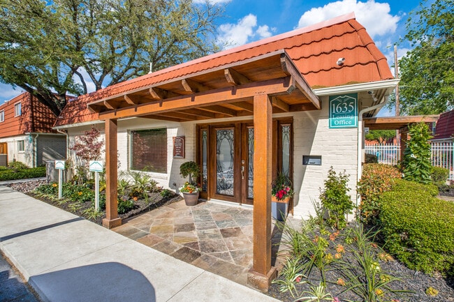 Tucasa Townhomes