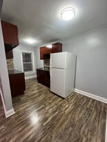 194 Park Ave in East Orange, NJ - Building Photo