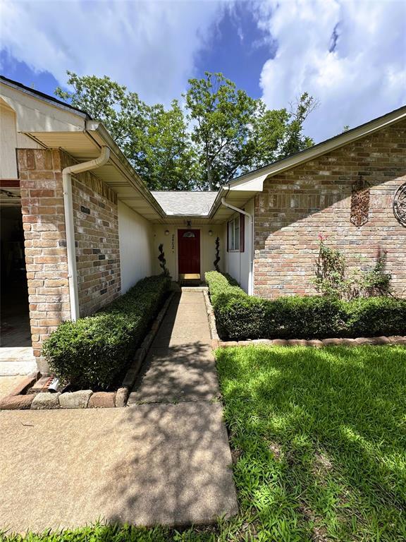 property at 2802 Old Fort Rd
