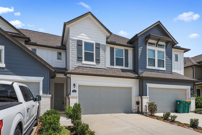 property at 7449 Hinsdale Dr
