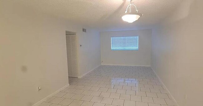 650 SW 2nd Ave in Boca Raton, FL - Building Photo - Building Photo