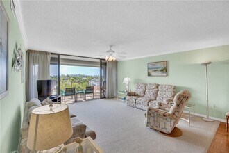5300 Jimmy Buffett Mem Hwy, Unit 404 in Indian River Shores, FL - Building Photo - Building Photo