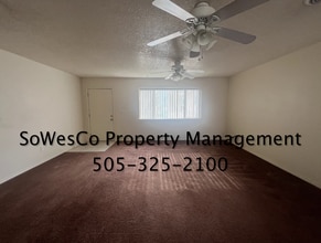 204 Westland Park Dr in Farmington, NM - Building Photo - Building Photo