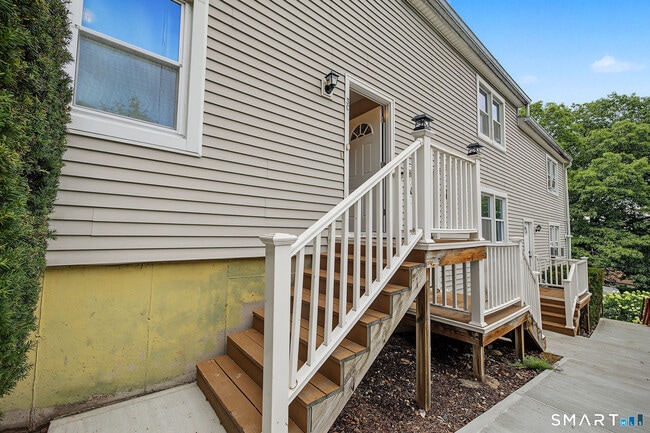 property at 6 Irving Pl