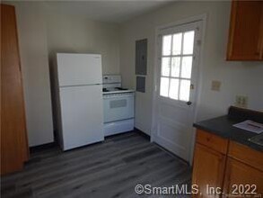 508 Naugatuck Ave in Milford, CT - Building Photo - Building Photo