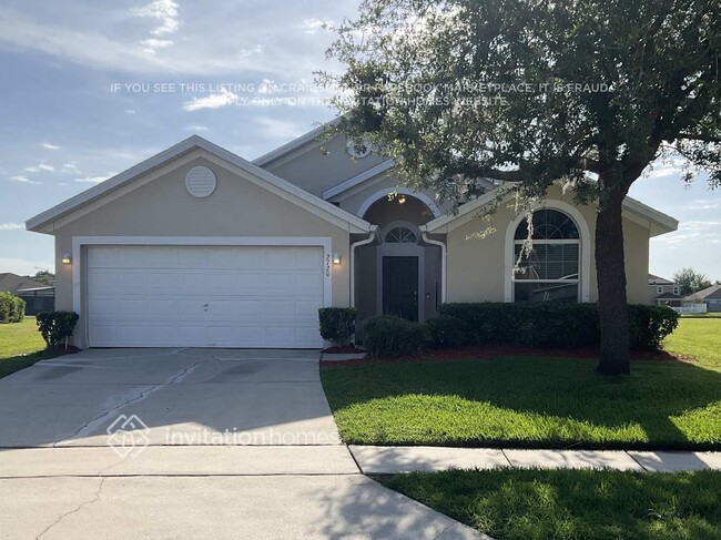 property at 2720 Prestwick Ln