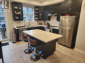 288 Glover Rd in Hamilton, ON - Building Photo - Building Photo