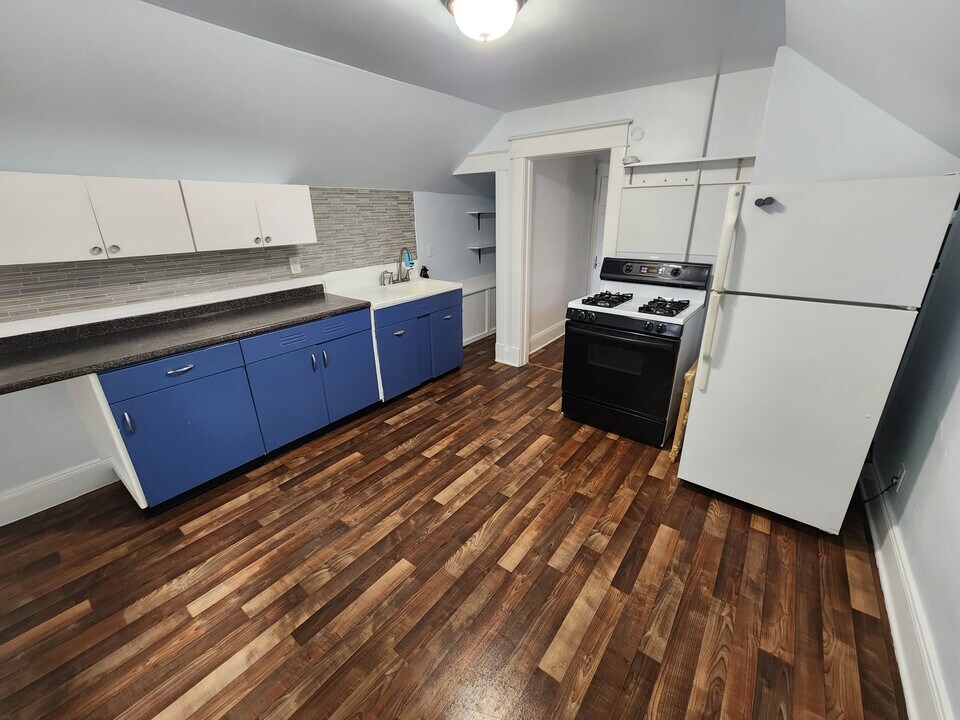 507 S Wenona St, Unit 3 in Bay City, MI - Foto de edificio