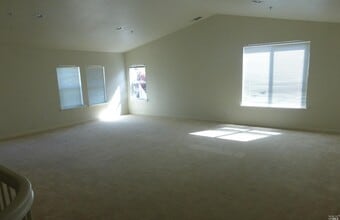 2235 Duncan St in Dixon, CA - Building Photo - Building Photo