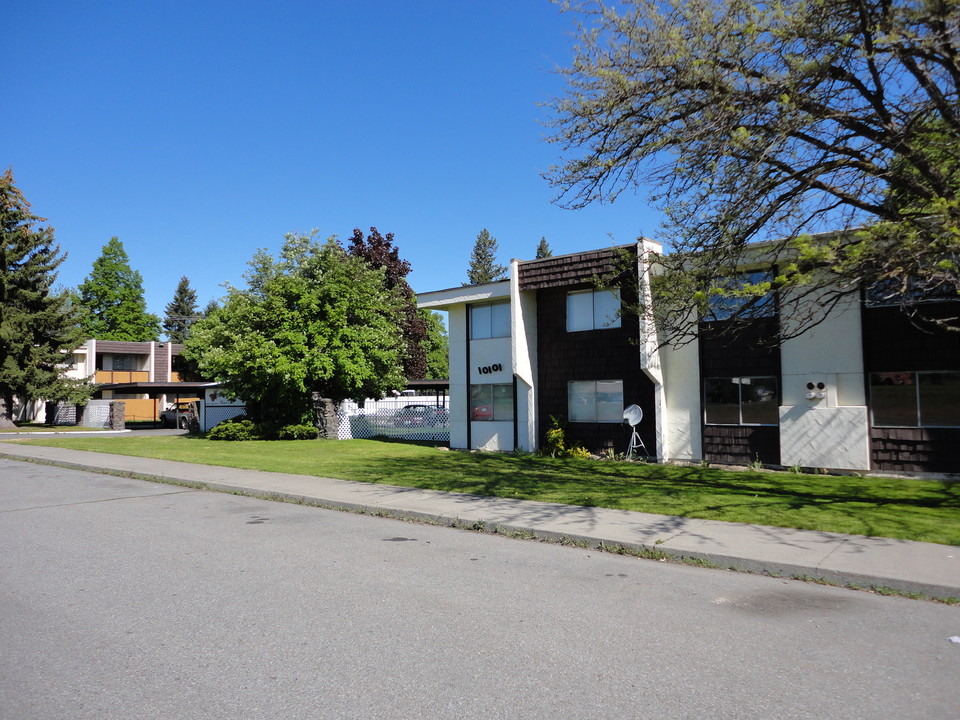 Manor Vale Apartments in Spokane, WA - Foto de edificio