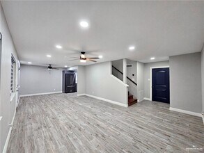 10 Martin Ave in McAllen, TX - Building Photo - Building Photo