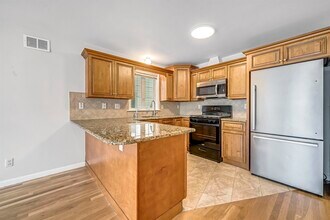 3 Montrose Ave in Jersey City, NJ - Building Photo - Building Photo
