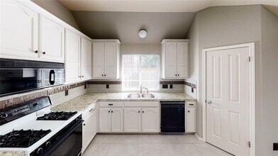 1705 Coral Dr in Cedar Park, TX - Building Photo - Building Photo