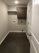 400 E China St, Unit A in Holliday, TX - Building Photo - Building Photo