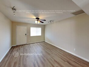 9023 W Harmont Dr, Unit 3 in Peoria, AZ - Building Photo - Building Photo