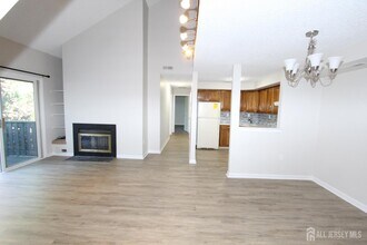 1808 Aspen Dr in Plainsboro, NJ - Building Photo - Building Photo