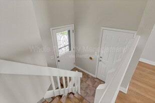 20612 E Batavia Dr in Aurora, CO - Building Photo