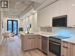 169 James St S in Hamilton, ON - Building Photo - Building Photo