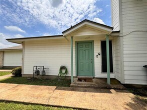 12306 Deer Falls Dr in Austin, TX - Building Photo - Building Photo