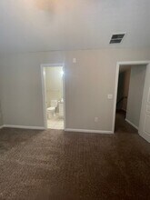 3921 Cherokee Woods Way in Knoxville, TN - Building Photo - Building Photo