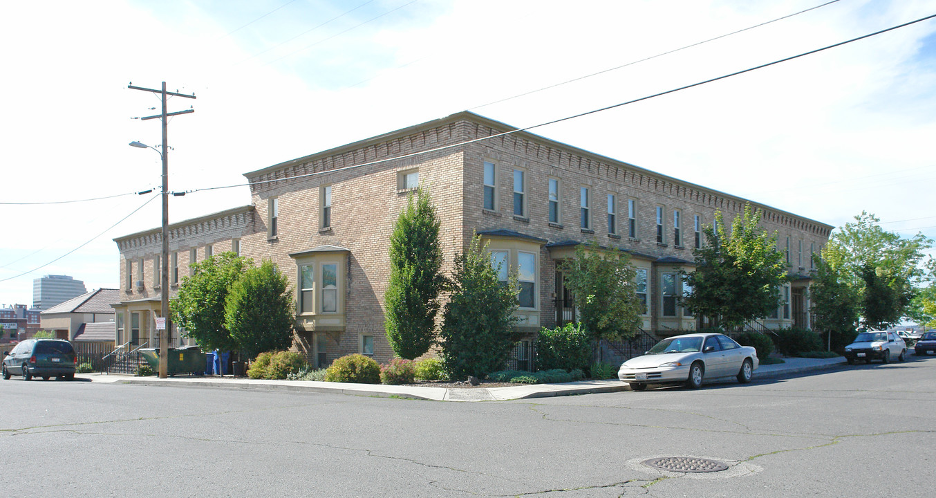 Kensington Court Apartments in Spokane, WA - Building Photo