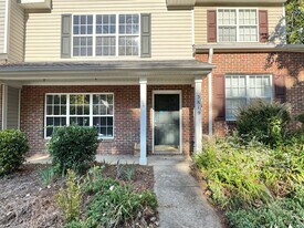 3819 Winborne Ln in Greensboro, NC - Building Photo