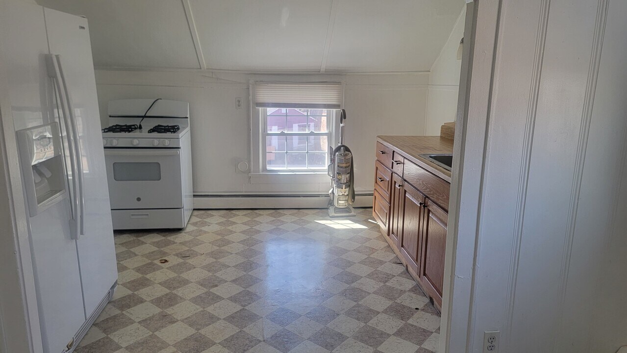 155B Mine Hill Rd, Unit 2 in Hackettstown, NJ - Building Photo